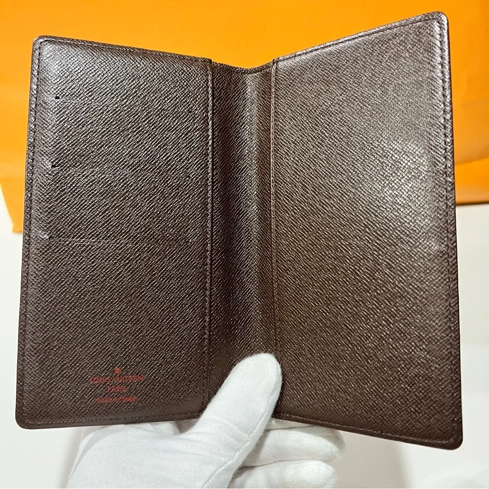 Louis Vuitton Bifild Ebene Wallet